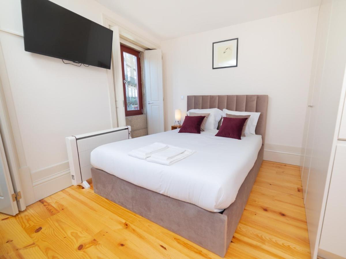 Oporto Guest Downtown Taipas Studio Apartment ภายนอก รูปภาพ